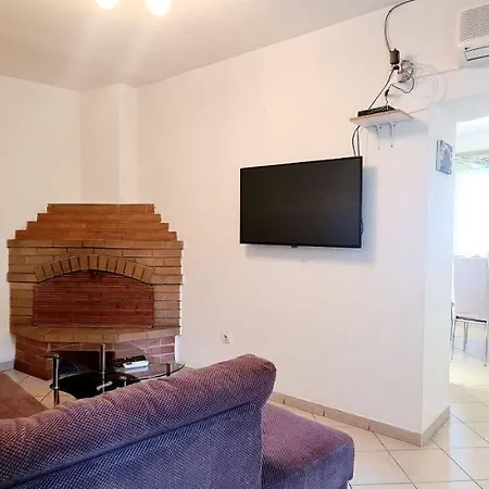 Appartement Pitve *