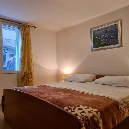 Appartement Pitve *